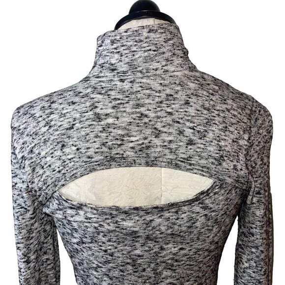 Margaret O Leary Womens Sweater Size S Gray Long Sleeve Mock Neck Cut Out Back - Picture 5 of 10